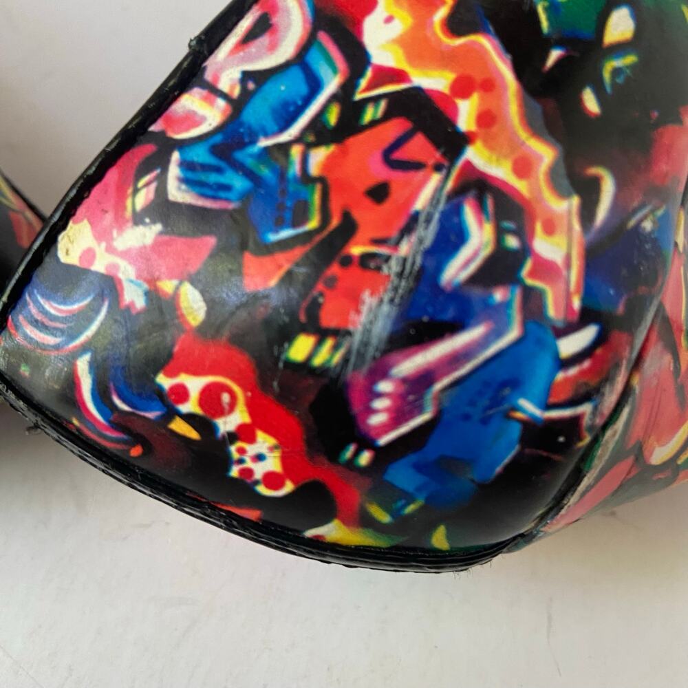 Just Fab Heels Kristal Graffiti Print Stiletto Pumps Pointed Toe Size 8 GUC Read - Picture 13 of 13